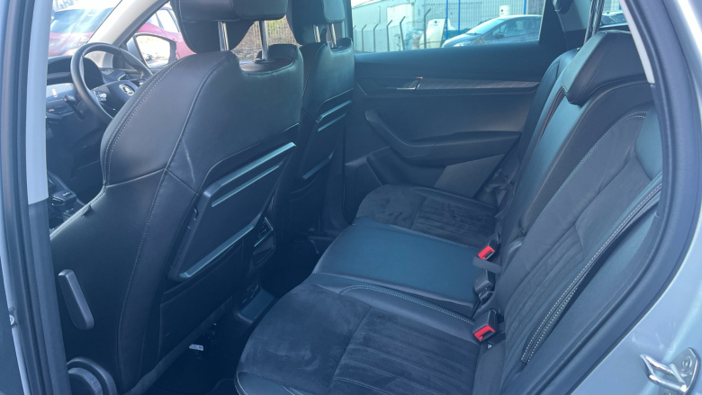 Skoda Karoq 1.5 TSI SE L 5dr DSG Petrol Estate